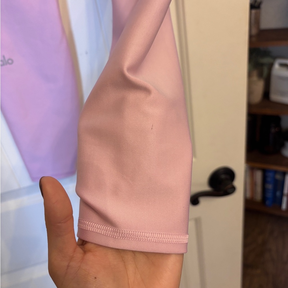 ALO Yoga SWEET PINK 7/8 Airlift Leggings - Picture 4 of 10